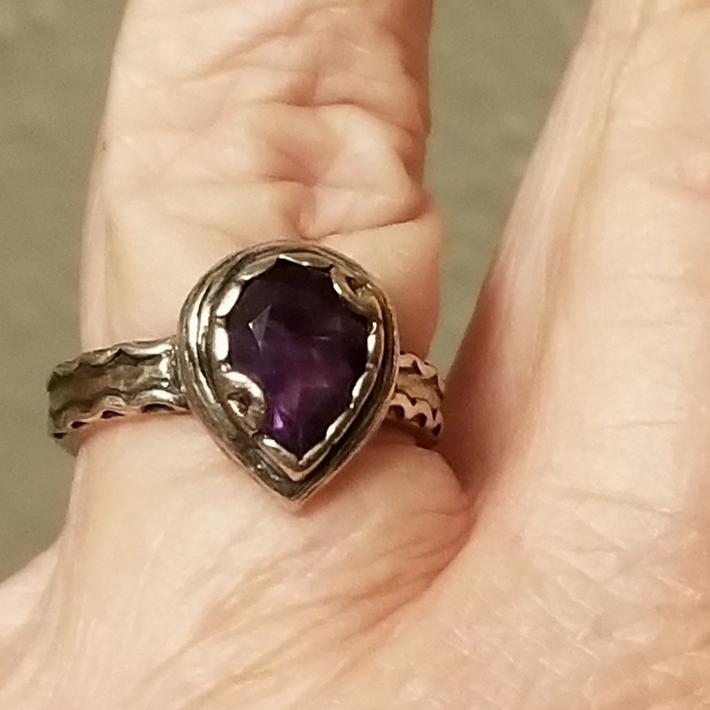 Silpada Sterling Silver Ring with Purple Teardrop Gem - Picture 12 of 13